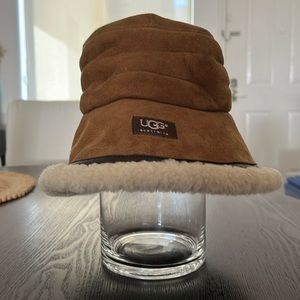 Ugg Australia shearling bucket hat one size
